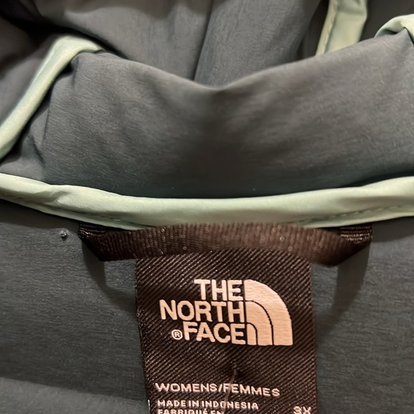 The North Face Women plus  jacket - Picture 5 of 10